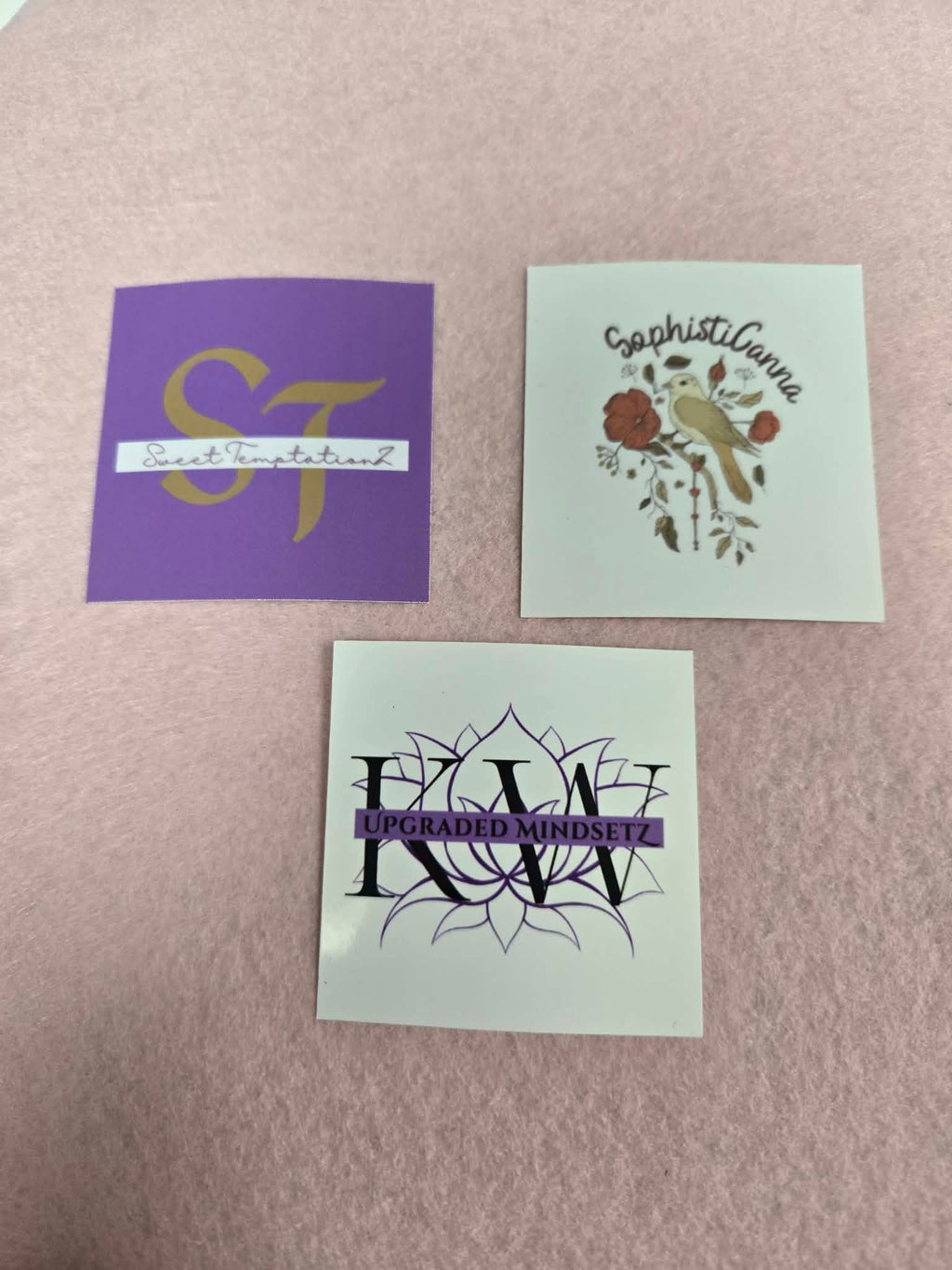 Examples of labels that were printed by Jennnayyy's.